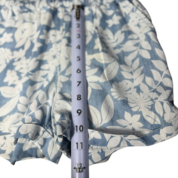 Vineyard Vines Romper Girls M Blue White Floral Chambray Button Elastic Waist - Picture 12 of 14